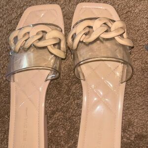 Cream/Nude sandals w/Buckle Fashion Nova